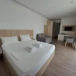 Ksamili Otel 3*