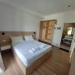 Ksamili Otel 3*