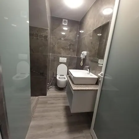 Ksamili 3* Ksamil