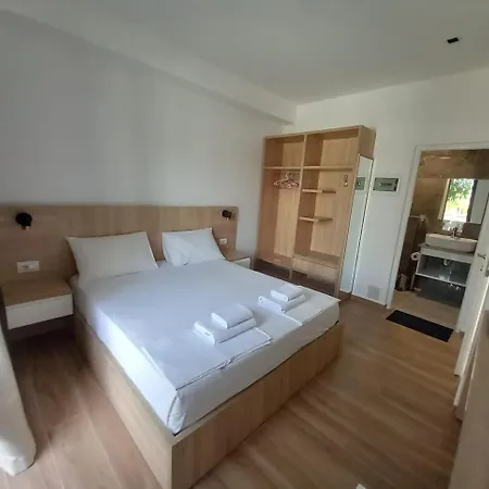 Ksamili Hotel 3*