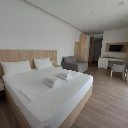 Ksamili ホテル 3*